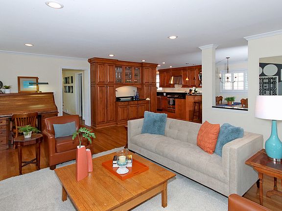 Family Room - Spacious and Comfortable