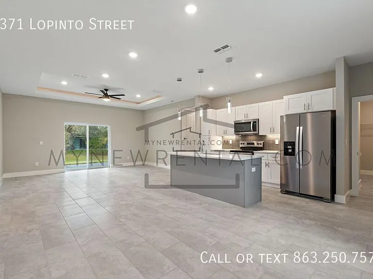 3371 Lopinto St — Photo 11