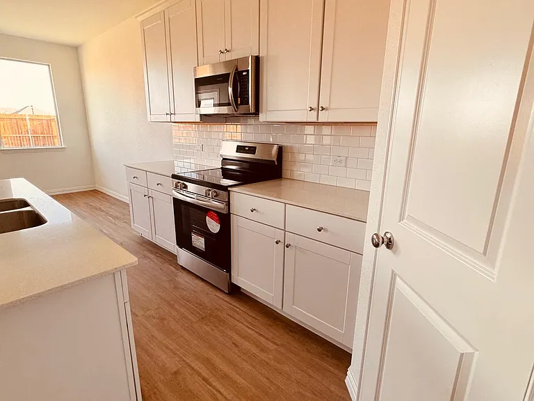 209 Ardsley Ln — Photo 13