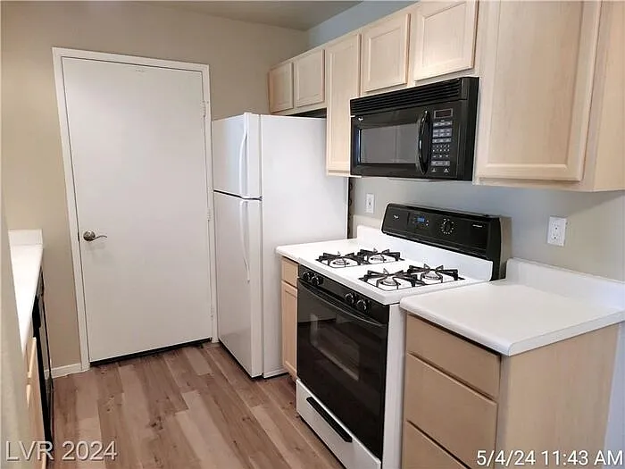 950 Seven Hills Dr #3023 — Photo 8
