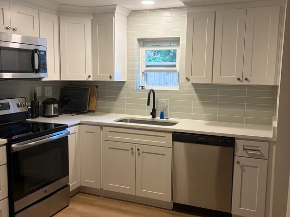 1523 Oleander Ave, Chesapeake, VA 23325