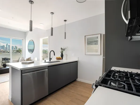 Kanvas, 905 S Vermont Ave #410, Los Angeles, CA 90006