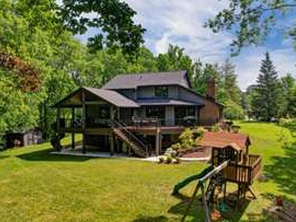 3rd image of 7698 Briargreen Ln