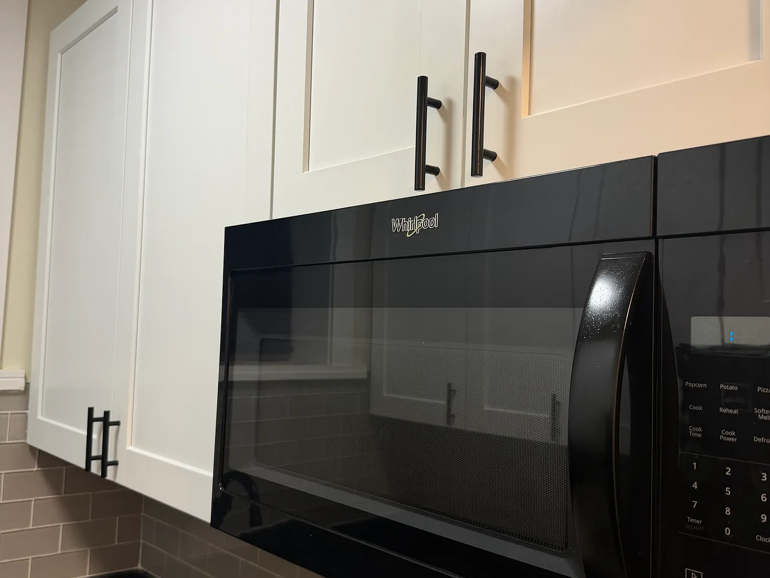 1 bed, 650 sqft, $900 — Photo 2