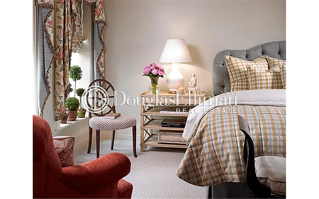 Sold by Douglas Elliman | media 13