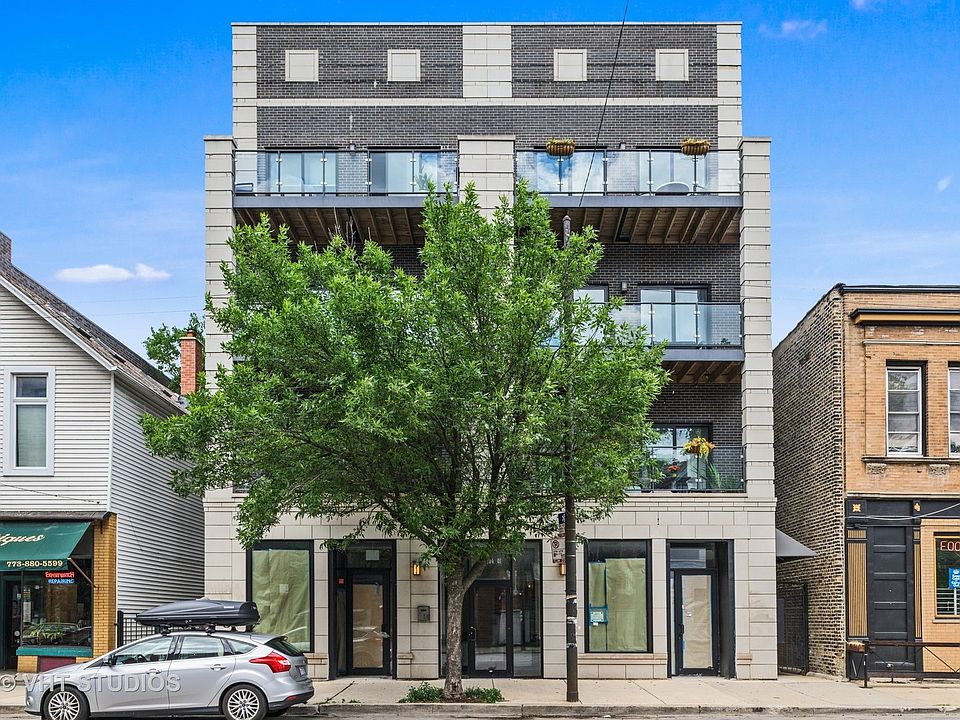 1st image of 2104 W Belmont Ave #3W