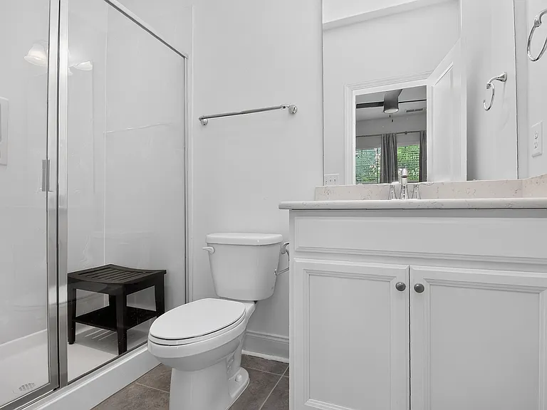 1105 Towns Hill Way — Photo 32