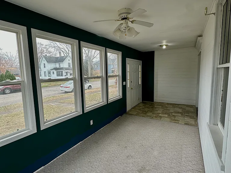 915 Madison St — Photo 3