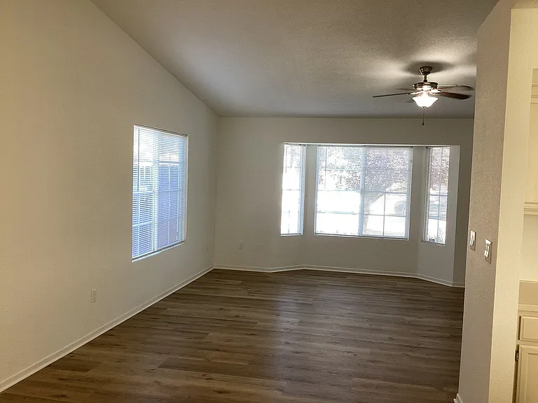 1450 La Jolla Way — Photo 37