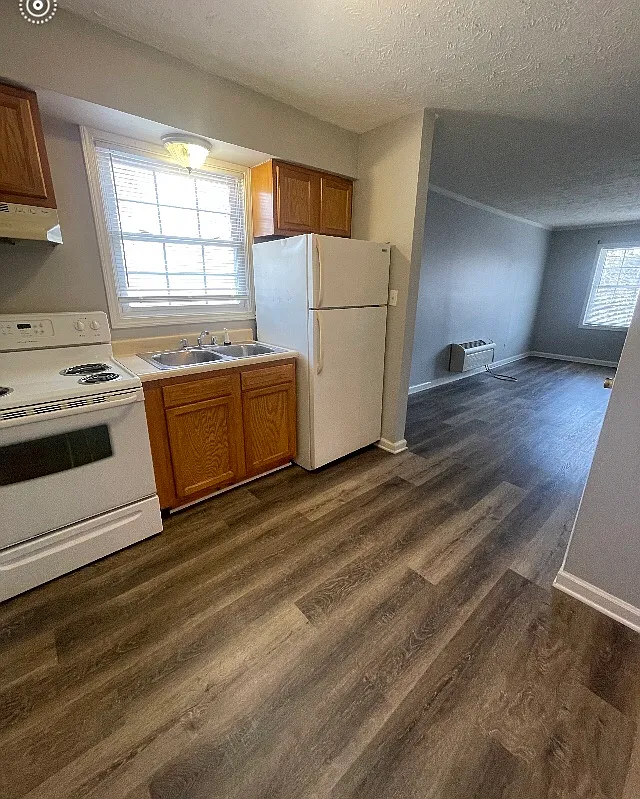 Studio, 625 sqft, $675 — Photo 3