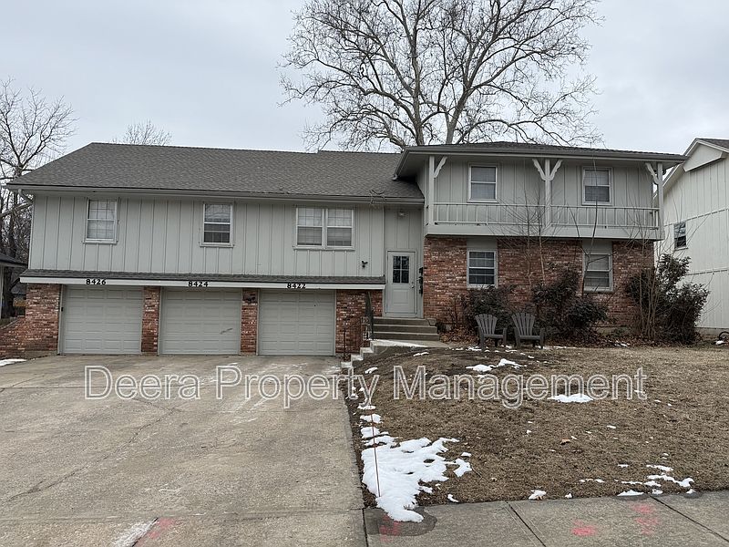1st image of 8424 Travis Ln