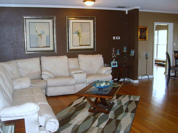 5th image of 3501 Hargill Dr
