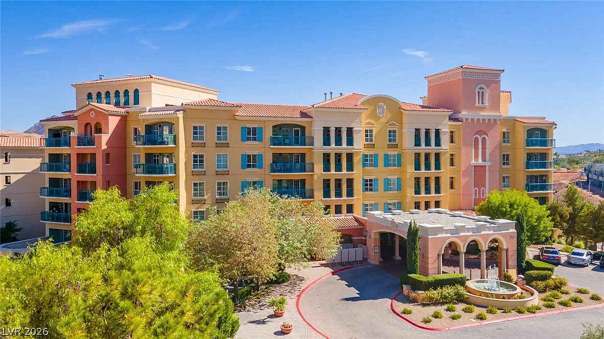 1 bed, 1.0 bath, 680 sqft, $1,850 — Photo 2