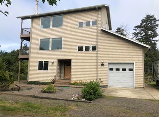 6065 7th St NW, Tillamook, OR 97141
