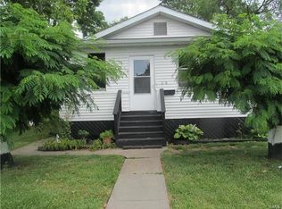 618 N 37th St, East Saint Louis, IL
