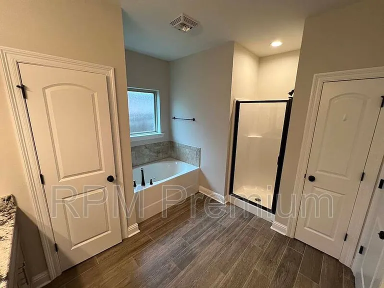 6212 Lake Edge Dr — Photo 19
