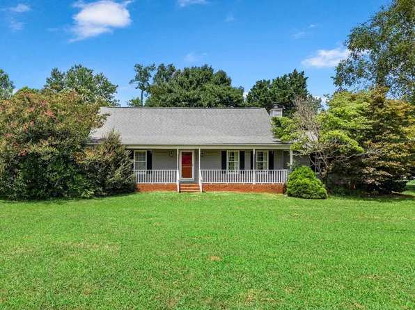 115 Berrys Pond Dr, Duncan, SC 29334