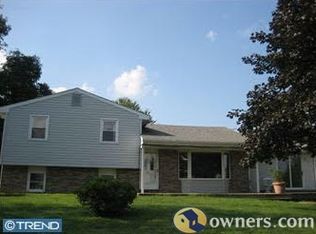 2709 Ridge Rd, Elverson, PA 19520