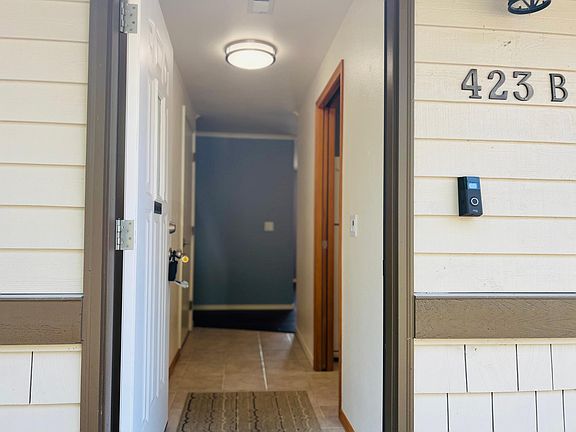 3rd image of 423 Rhodora Heights Rd #B