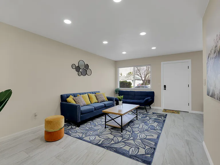 1104 F St #2 — Photo 5
