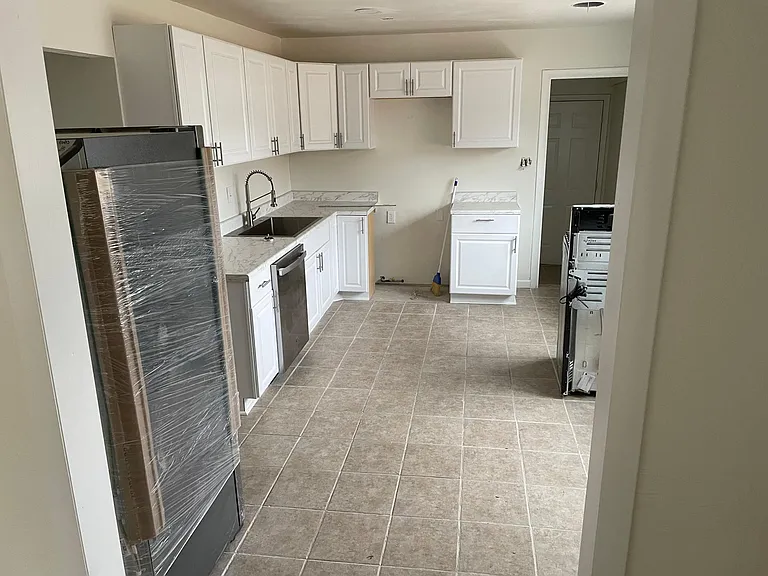 420 Grenfell Ave — Photo 19