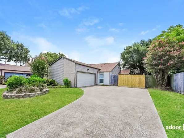 2809 Stonehedge Dr, Baytown, TX 77521