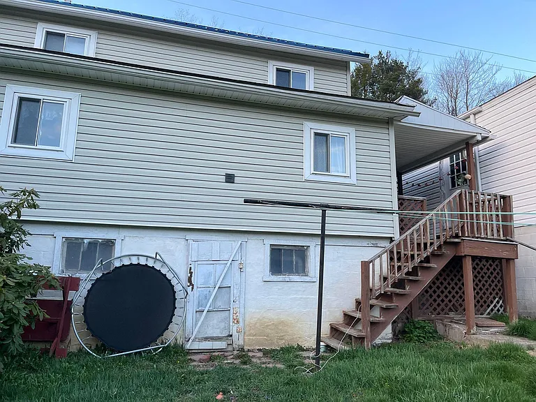 155 Jones St — Photo 17