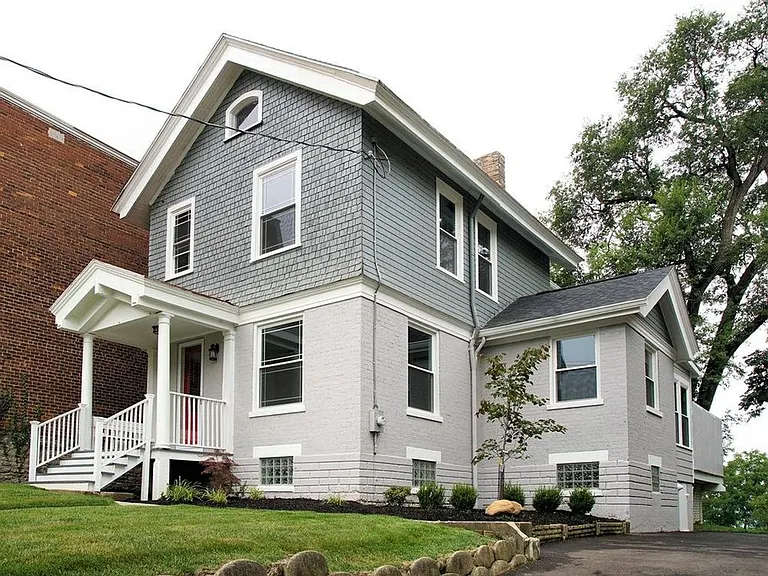 2965 Deckebach Ave — Photo 1