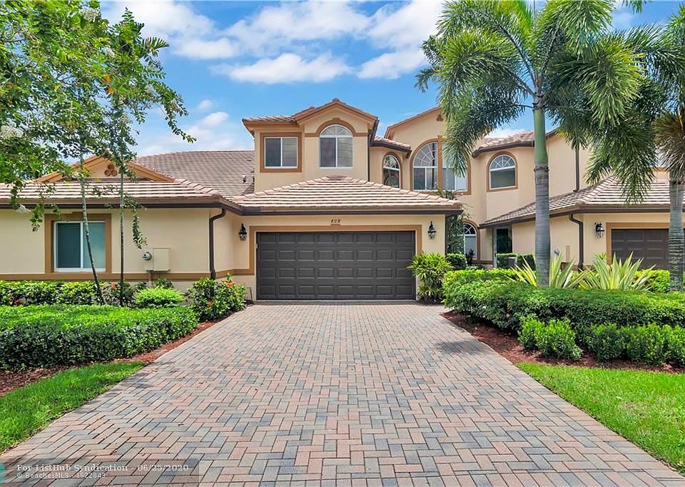 1st image of 808 W Village Cir #808