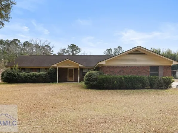 160 Hall St, Allenhurst, GA 31301