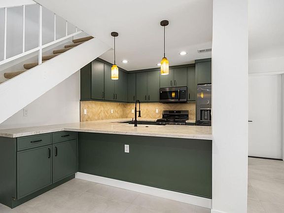 5th image of 74185 Catalina Way