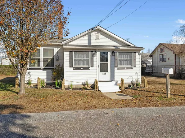 121 E Pacific Ave, Villas, NJ 08251