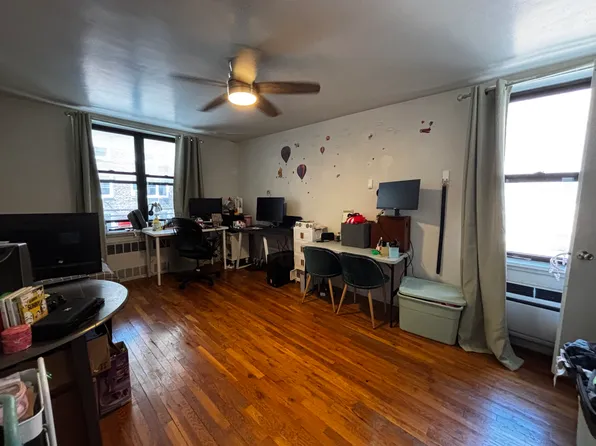 138-15 Franklin Ave Floor 3, Flushing, NY 11355