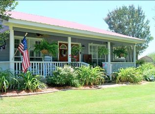 132 Spur 95, GONZALES, TX 78629