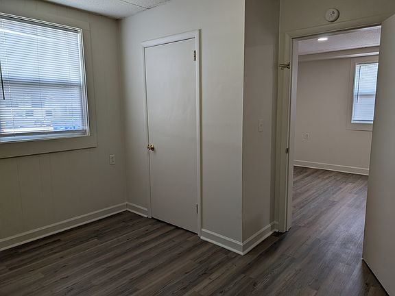 3rd image of 400 W Cedar St #2