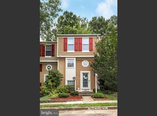 1946 Sagewood Ln, Reston, VA 20191