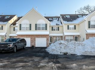 9 Cooper Ln, Long Hill Township, NJ 07946