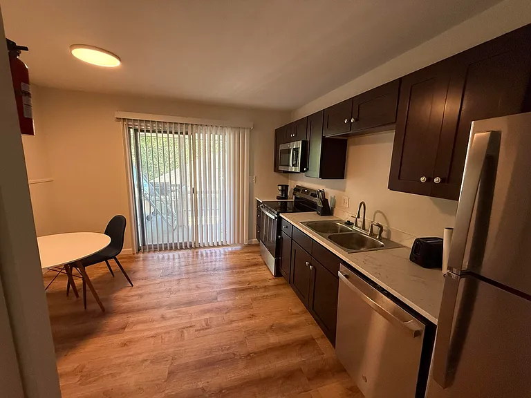 801 N Ann St #10 — Photo 9