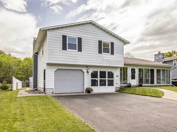 7755 Treadmill Cir, Liverpool, NY 13090