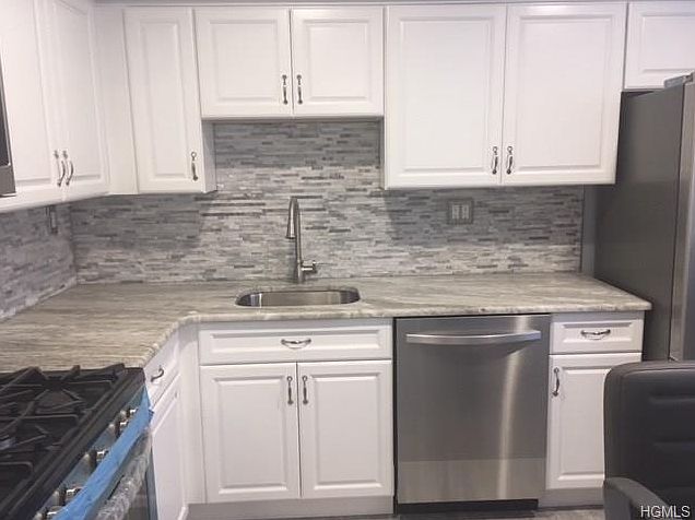 1st image of 102 Yorkshire Dr APT Z9