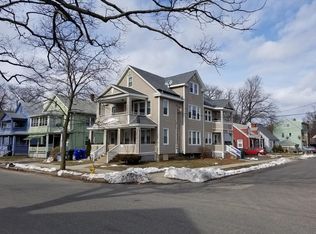 131-133 Carver St, Springfield, MA 01108