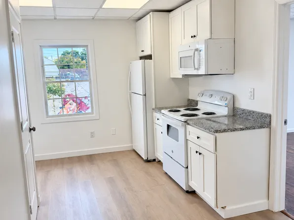 63 Grand Ave, Massapequa, NY