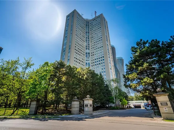 3650 Kaneff Cres #2302, Mississauga, ON L5A 4A1