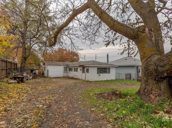 1122 20th St, Lewiston, ID 83501