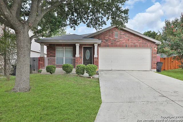 1427 Diamond Blf — Photo 1