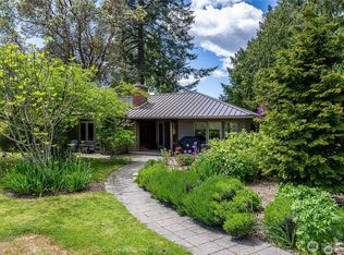 280 Dolphin Bay Rd, Eastsound, WA 98245