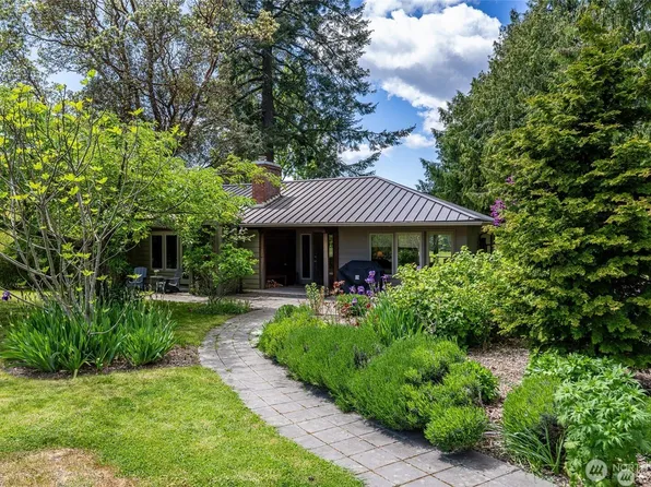 280 Dolphin Bay Road, Orcas Island, WA 98245