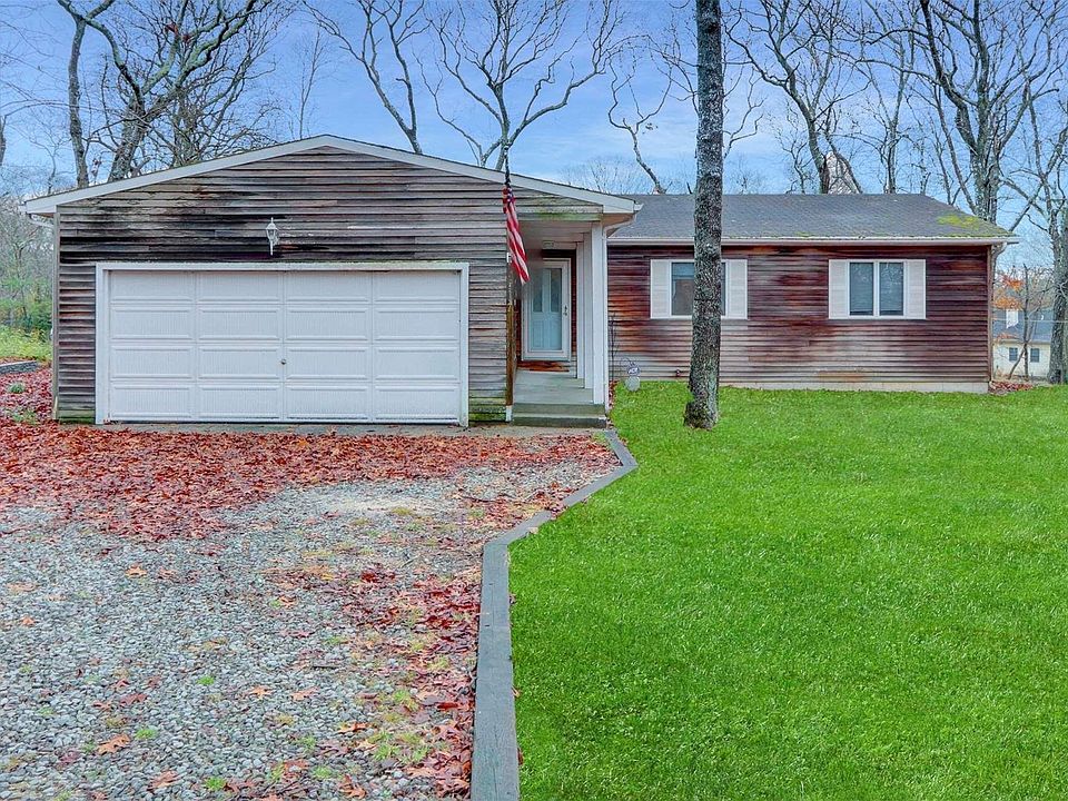 1st image of 7 Whippoorwill Lane