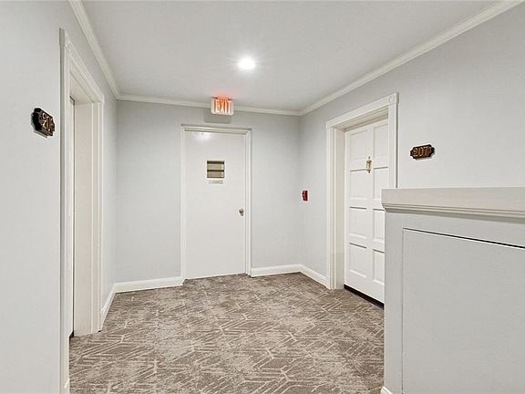 3rd image of 3000 Saint Charles Ave APT 207