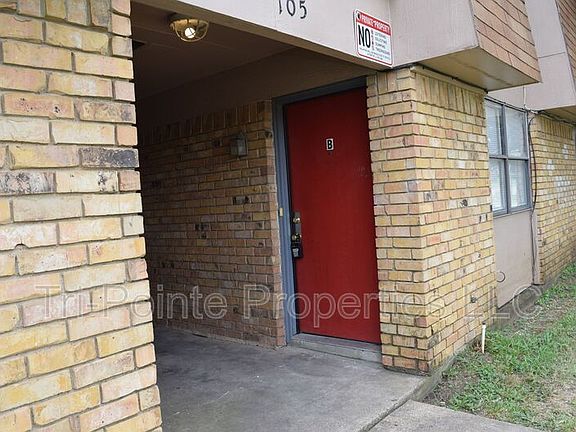 2nd image of 105 Peach St Unit B